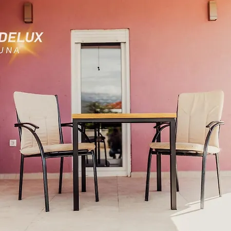 Deluxe Buna * מוסטר