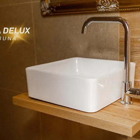 Deluxe Buna *