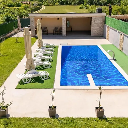 Deluxe Buna Villa Mostar