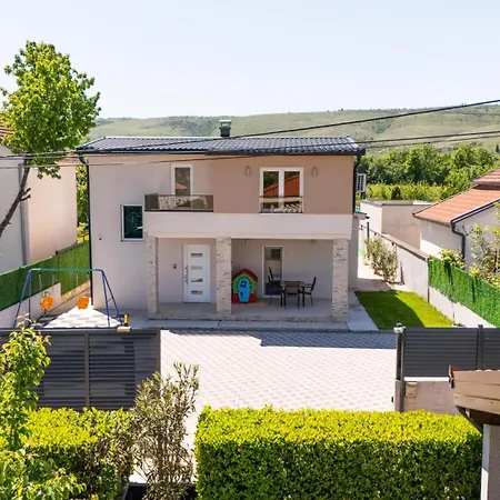 Deluxe Buna Villa Mostar